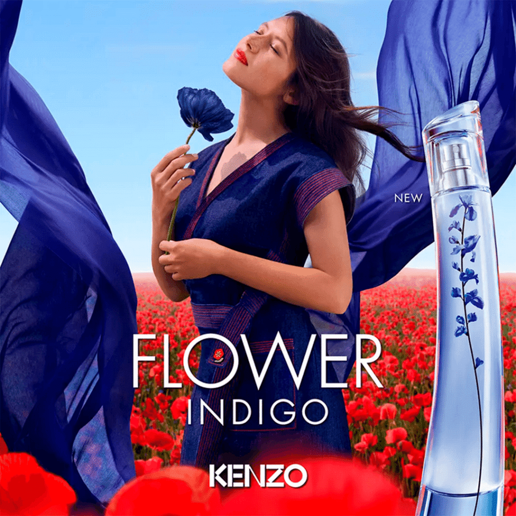 Flower Ikebana Indigo: Elegância Floral com Toque Azul Japonês