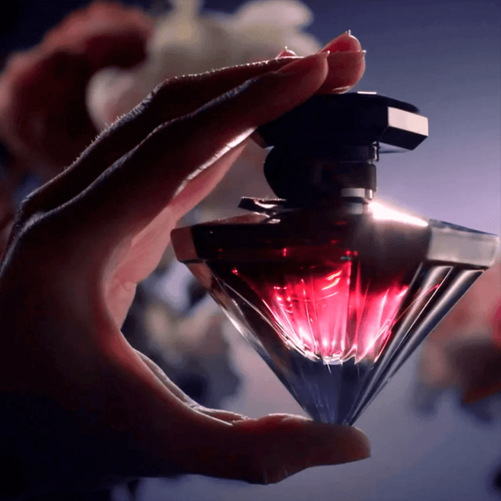 La Nuit Trésor Lancôme: A Paixão da Rosa Negra