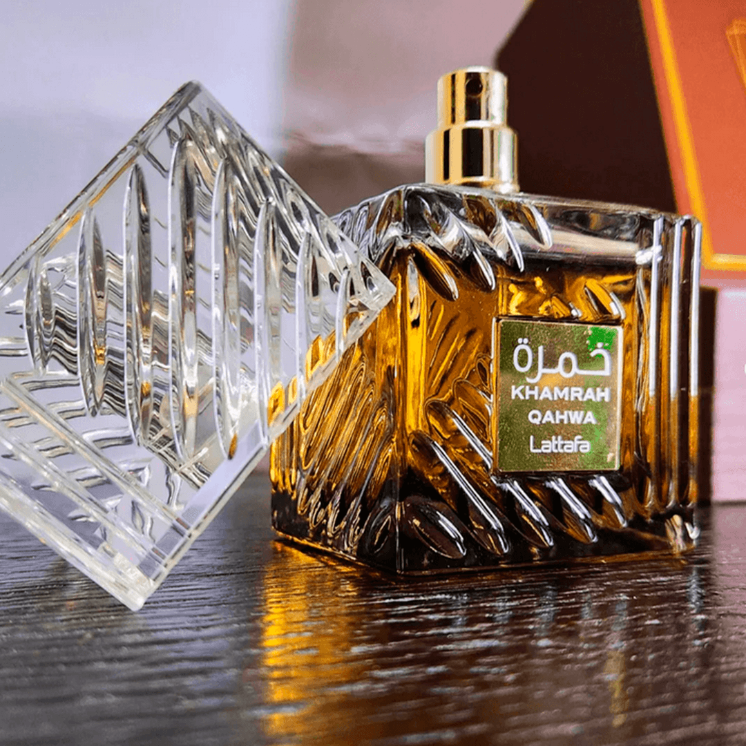 Frasco de Khamrah Qahwa Lattafa Eau de Parfum 100ml