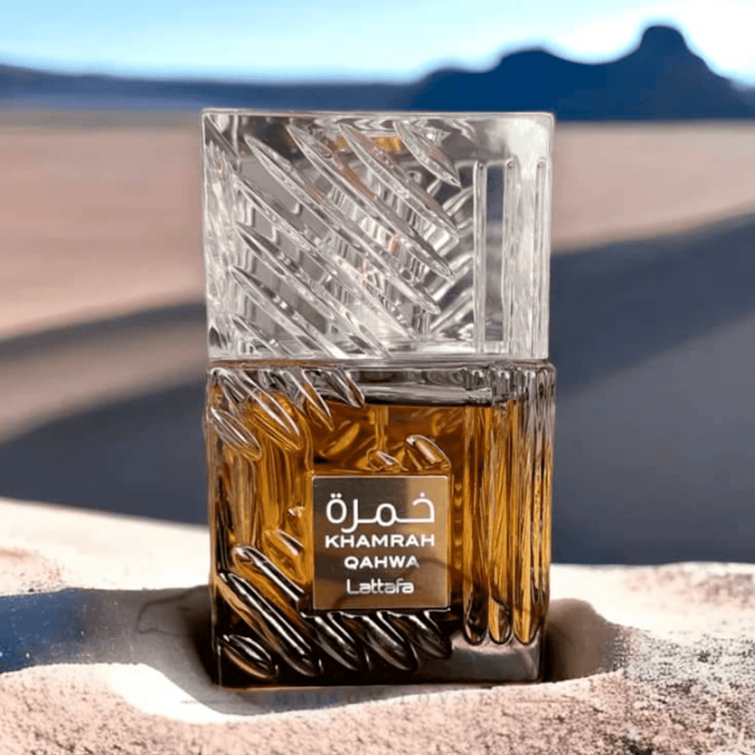 Frasco de Khamrah Qahwa Lattafa Eau de Parfum 100ml