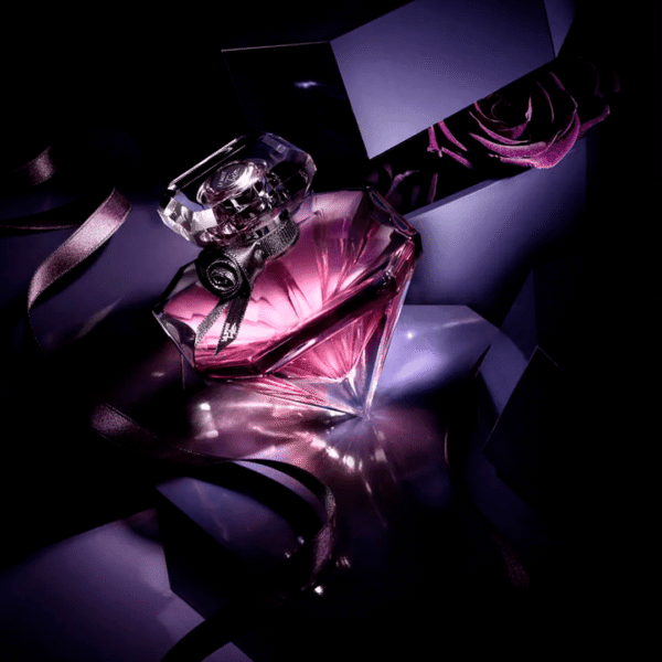 La Nuit Trésor Lancôme: A Paixão da Rosa Negra