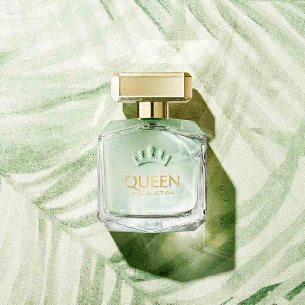 Queen of Seduction Banderas: A Essência da Sedução Feminina